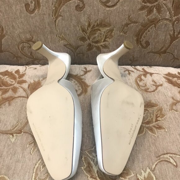 Dye-Able White Embroidered Roses Satin Slingback, Formal Pump Dress Shoe Wedding - Picture 16 of 16